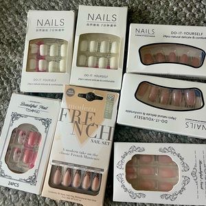 False Nails 7 sets NWOT